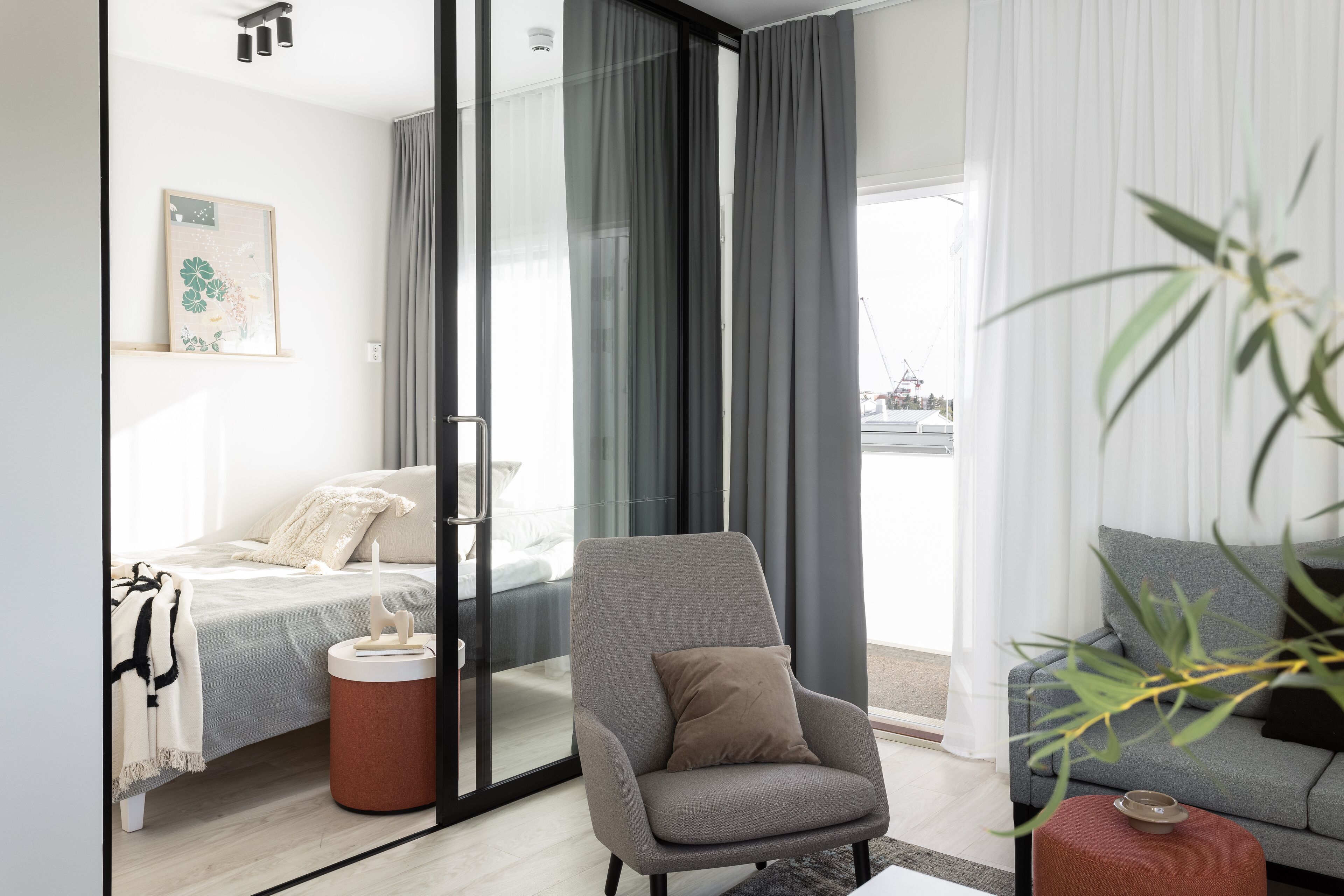 desk, blackout curtains, free wifi, bed sheets