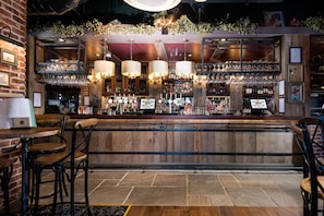 Bar (on property) -  The Seaburn Inn - The Inn Collection Group (Sunderland)