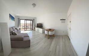 Smart TV - Modern 2 bed apartment (70qm2)  with  oceanview (Costa Adeje)