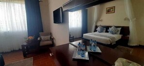 In-room safe, individually decorated, desk, laptop workspace - Sirikwa Eldoret Hotel Ltd (Eldoret)