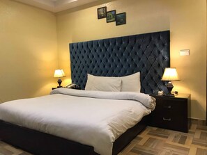 Exclusive Double Room | Free WiFi - Millennium Inn Hotel Naran (Balakot)