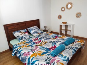 4 bedrooms, free WiFi, bed sheets