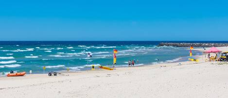 Beach nearby, beach towels