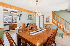 Dining - Affordable lodging in the center of Canaan Valley, The Cross Eyed Cricket! (Canaan Valley)