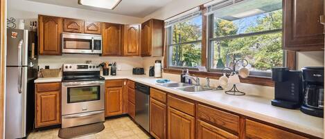 Fridge, microwave, coffee/tea maker, toaster