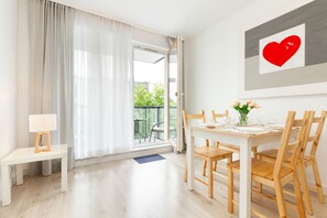 Apartment, 2 Bedrooms, Balcony, Garden View | Dining room - Apartment Harmonia Oliwska by Renters (Gdansk)