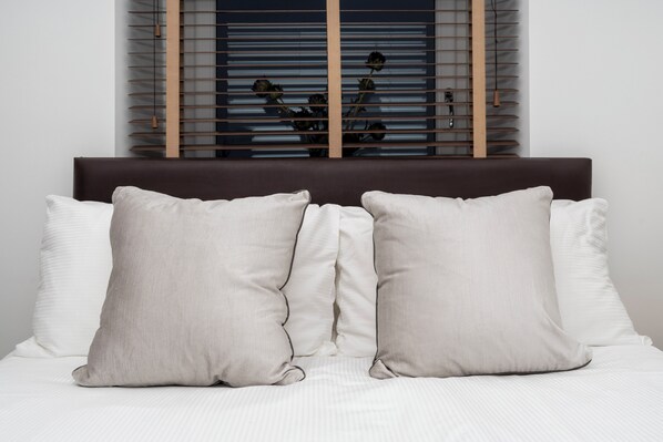 1 bedroom, in-room safe, iron/ironing board, free WiFi