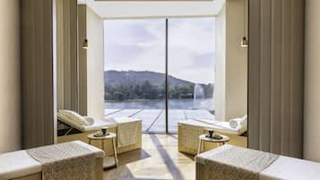 Couples treatment room(s), sauna, hot tub, steam room, body treatments