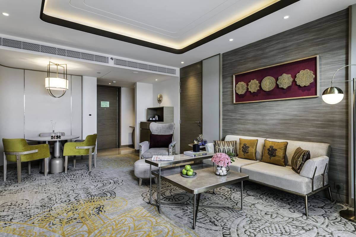 1 bedroom, premium bedding, minibar, in-room safe