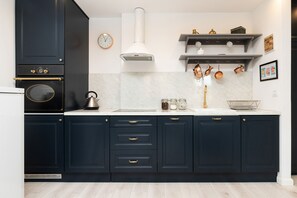 Leilighet, 1 soverom, kjøkken | Eget tekjøkken | Oppvaskmaskin og kjøkkenutstyr