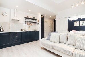 Leilighet, 1 soverom, kjøkken | Oppholdsrom