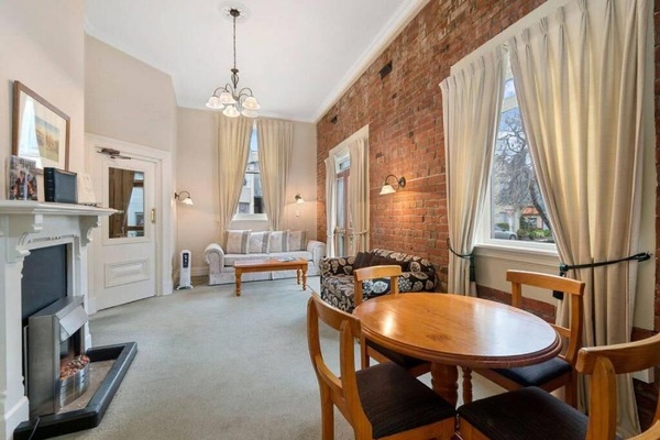 Televisión de pantalla plana