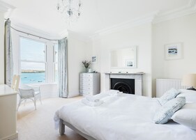 5 bedrooms, individually decorated, individually furnished, free WiFi