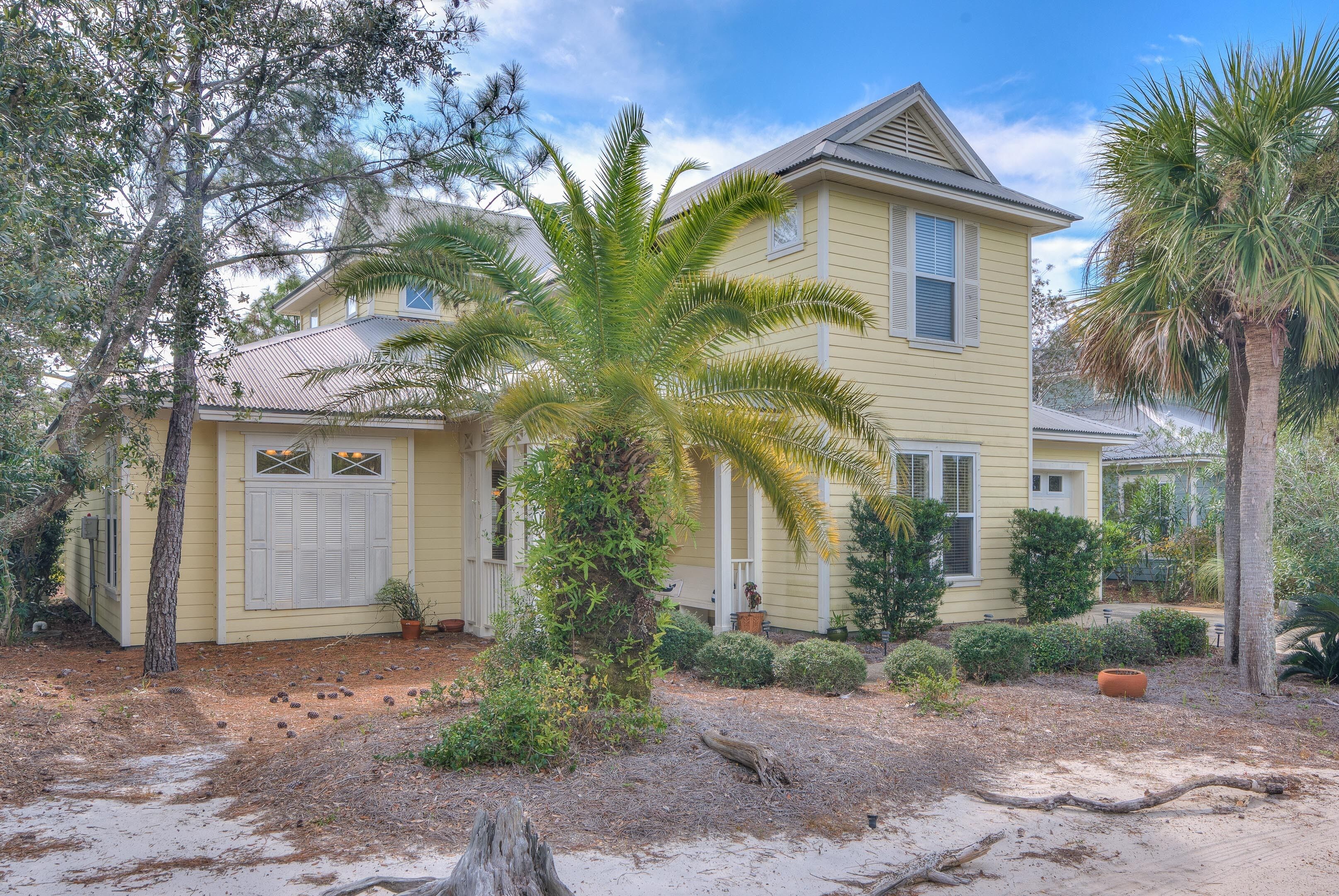 You are my Sunshine ~ Spacious 4BR/3BA beach house!