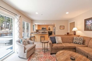 薄型テレビ、テーブルサッカー台