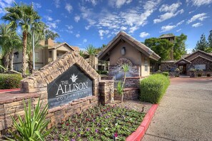 Exterior - Villa Allison 2 Bedroom Condo by RedAwning (Scottsdale)