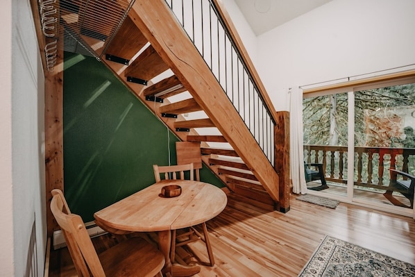 Condo, 1 Bedroom | Dining - 18sll - Newly Remodeled - Sleeps 4 - Fireplace - W/d 1 Bedroom Condo by Redawning (Deming)