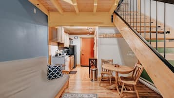 Condo, 1 Bedroom | Dining
