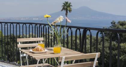 Apartment for 8: modern, spacious, kids-friendly, stunning view on the bay