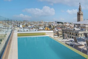 Outdoor pool - Querencia de Sevilla Autograph Collection (Seville)