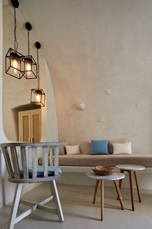 Interior - Rhenias Suites (Santorini)