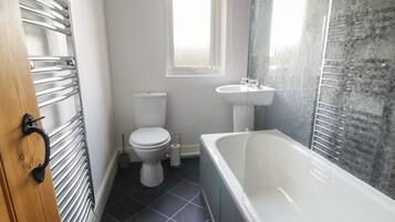 Cottage | Bathroom | Shower