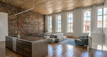 Downtown Medina Contemporary Loft