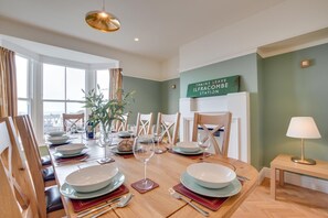 Dining - 5 Bed in Ilfracombe (oc-stagn) (Ilfracombe)