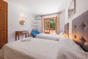 4 slaapkamers, een kluis op de kamer, een strijkplank/strijkijzer