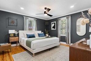 3 bedrooms, iron/ironing board, free WiFi, bed sheets