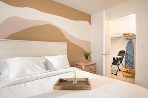 2 bedrooms, iron/ironing board, travel cot, WiFi