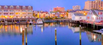 Stunning Water Views - Fireplace - Chelsea Harbor
