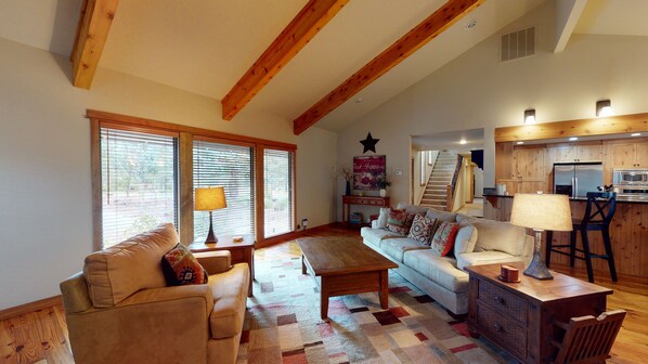 TV, fireplace - Family Oasis with Access to The Cove (Sunriver)