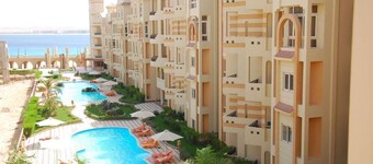 2-BR Sea-View Apartment in Sahl-Hasheesh, Hurghada