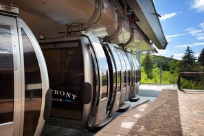 Property grounds - Westin Riverfront , 2bdrm lockoff, March 25 to April 1 2023 (Avon)