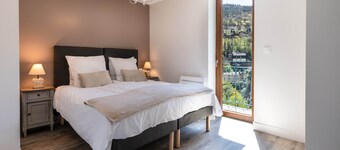 Fully renovated, south-facing apartment in Brides les Bains.