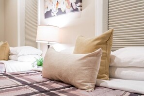 4 chambres, fer et planche à repasser, Wi-Fi gratuit, draps fournis