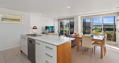 Apollo Ocean Apartment - 2 Bedroom Free Wi-Fi