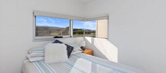 Apollo Blue Ocean View Unit -1A Free WIFI