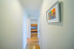 Interior - 150 Steps to Beach with EV Charging (Apollo Bay)