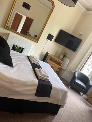 Deluxe Double Room | Bed sheets