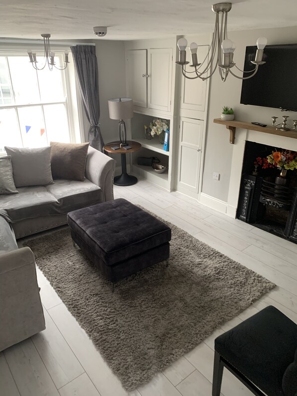 Apartment | Living room