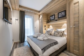 Apartment - Manali Lodge  by Alpine Resorts (Courchevel)