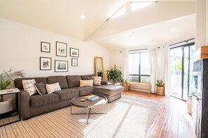 Smart TV, fireplace, offices, printers