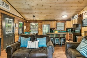 Smart TV, video games, Netflix, DVD player