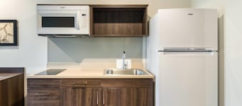 WoodSpring Suites Thornton-North Denver