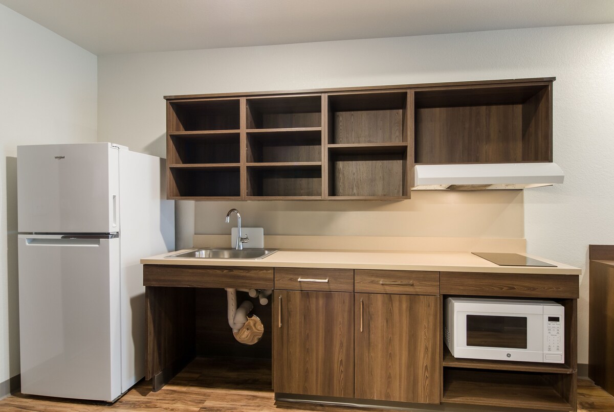 헨더슨 (CO) WoodSpring Suites Thornton-North Denver 호텔 수영장