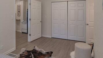 1 bedroom, iron/ironing board, travel cot, free WiFi