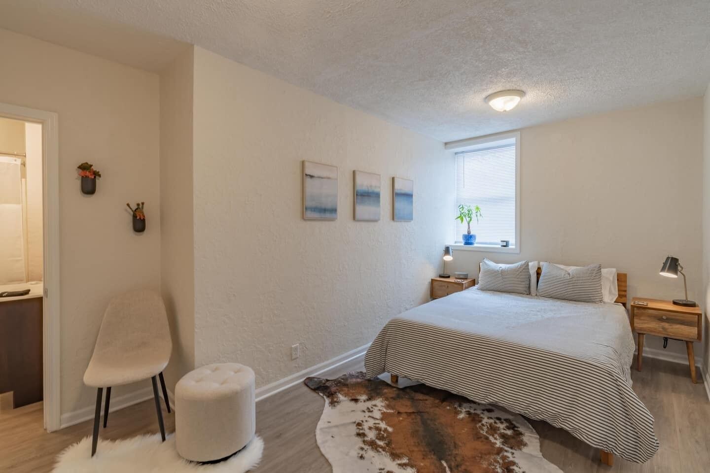 1 dormitorio, tabla de planchar con plancha, cuna de viaje y wifi gratis