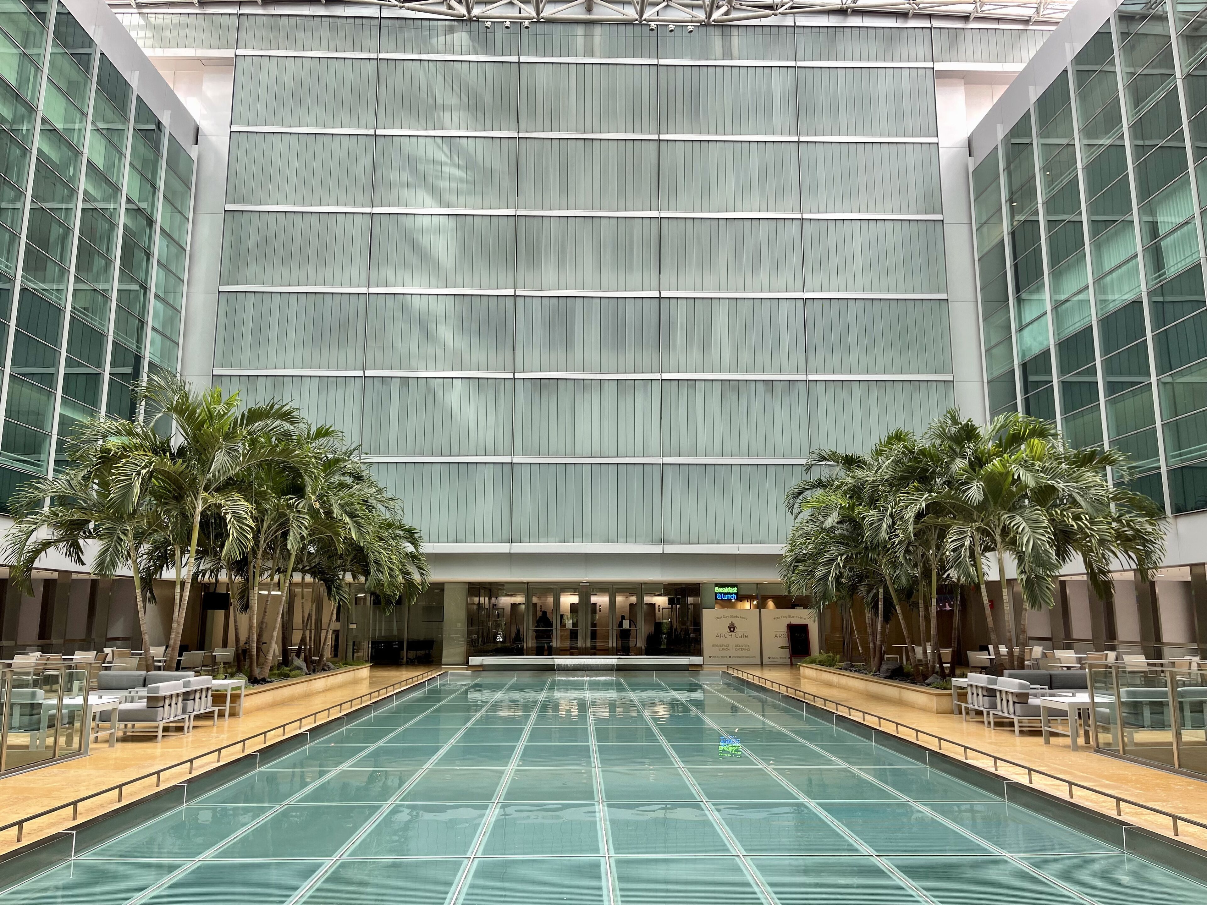 屋外プール、温水プール